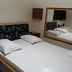 Zeus 2 Hotel
